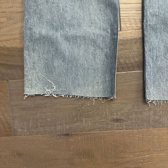 GAP Ankle Flare Jeans Wmn Sz12 31x28 Light Blue Distressed Raw Hem 90s Y2K - Picture 8 of 10